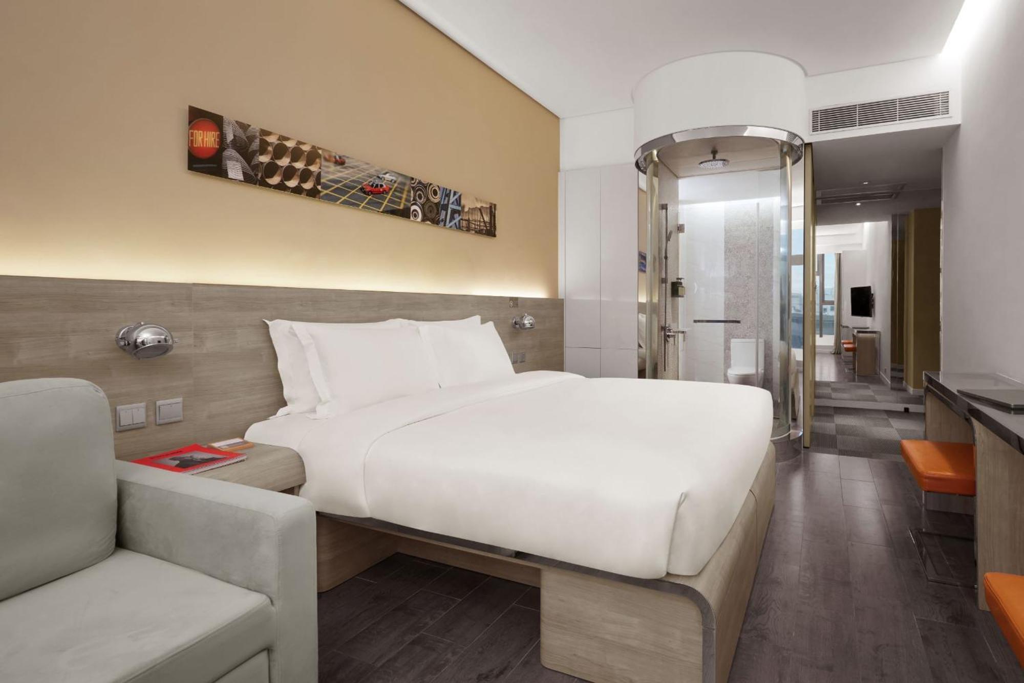 Premier Room,1524075577:JPEG